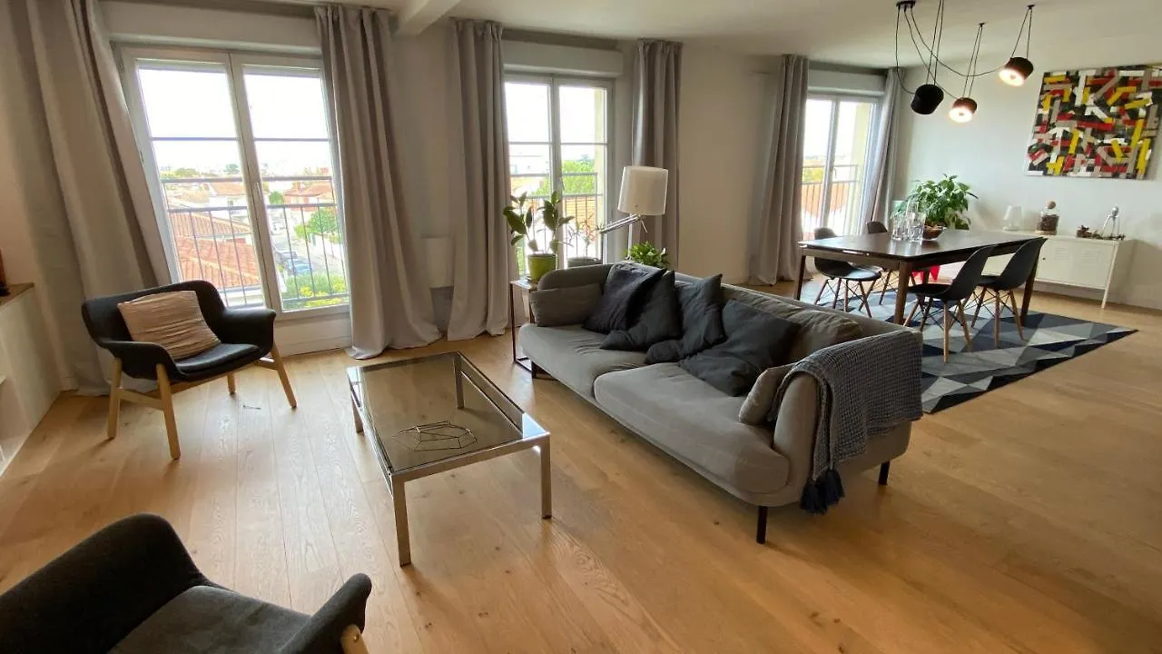 Duplex Apartment - 2 Bedrooms - 2 Bathrooms & Parking Toulouse